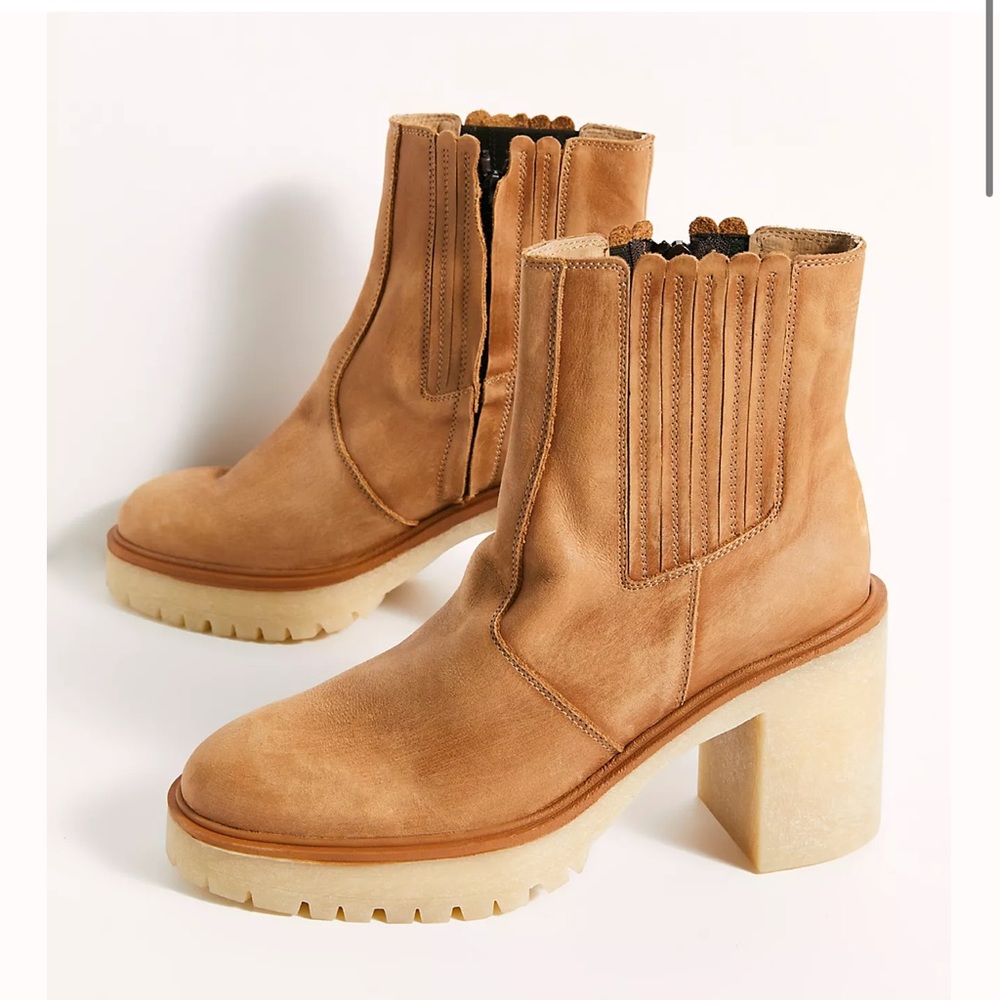 Free People James Chelsea Boot Size 8 Tan Leather